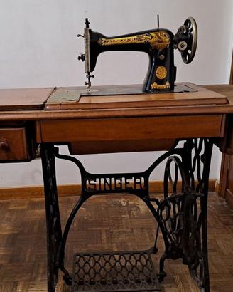 Macchina da Cucire Singer Mod. 15
