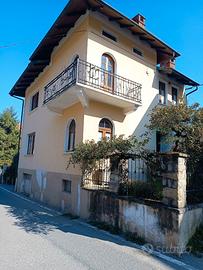 Stupenda villa stile liberty in centro a Coazze