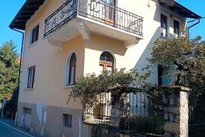 Stupenda villa stile liberty in centro a Coazze