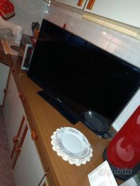 TV LCD 32 - TELEFUNKEN 