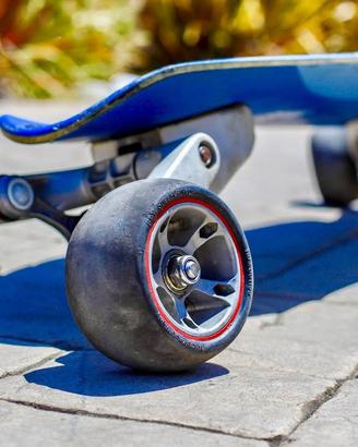 BMW Street Carver longboard skateboard usato poch