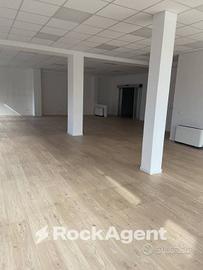 UFFICIO IN ZONA INDUSTRIALE