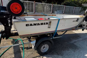  Barca Canadian 