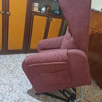 Poltrona reclinabile  a motore .