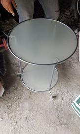 Tavolino con ruote