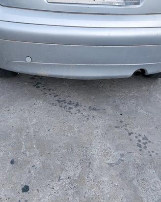 Paraurti posteriore citroen C3 anno 2004