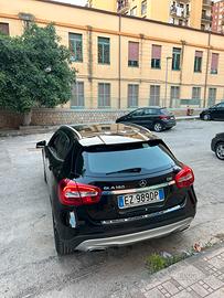 Mercedes GLA A180D
