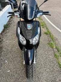 Scooter Piaggio carnaby 250