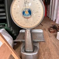 Bilancia a orologio marca Zenit