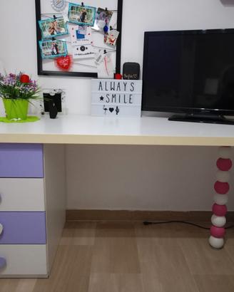 mobili e accessori per cameretta.