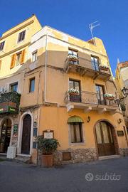 Appartamento di 120 m² con 4 locali a Taormina