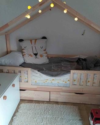 Letto bambini a forma di capanna 