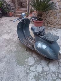 Vespa 180 struzzo 