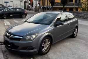 Opel Astra H GTC Enjoy