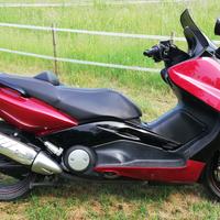 Yamaha T Max - 2004