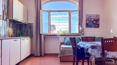 2 LOCALI A FORMIA