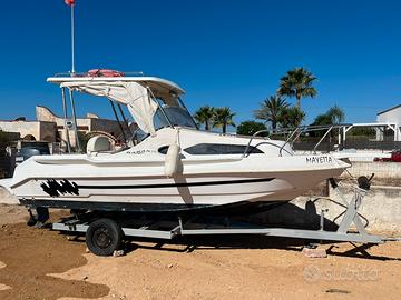Cabinato Maran 550 con Yamaha 100 hp 4 t