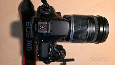Reflex  Canon EOS 70 D corredata di canon lens 