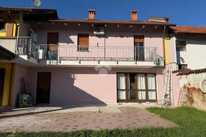 CASA SEMINDIPENDENTE A ORBASSANO