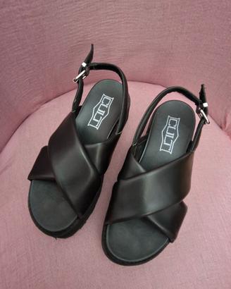 Sandali Cult platform pelle nera n. 38