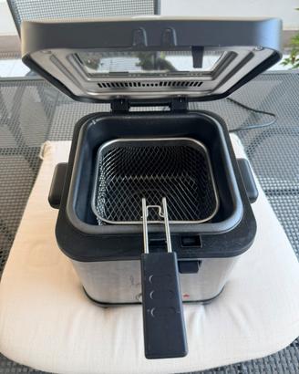 Piccola friggitrice elettrica