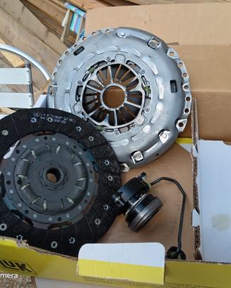 Kit Frizione LuK RepSet Pro per Opel Astra (Nuovo