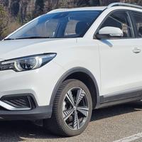 MG ZS EV - Tetto Panoramico & Ruota di scorta