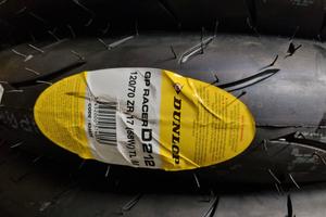 DUNLOP D212 GP RACER