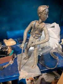statua in bronzo anni 70
