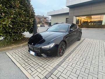 Maserati Ghibli 3.0 V6 430cv S GranLusso Q4 a...