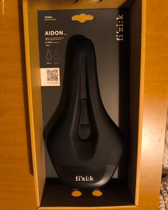 Sella Fizik Aidon Terra X1 Carbon nero 145mm