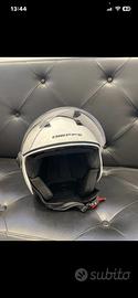 Casco marca DIEFFE