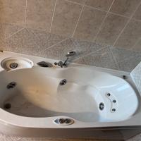 Vasca idromassaggio Jacuzzi