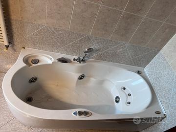 Vasca idromassaggio Jacuzzi