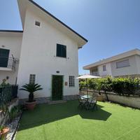 Villetta Indipendente a Due Passi dal Mare