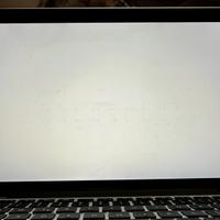 MacBook Pro 13 (2015) - difetto schermo Staingate