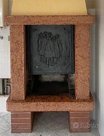 Caminetto in marmo smontato