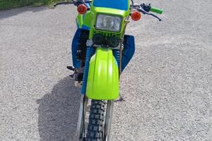 Kawasaki KLR600-1990-Verde/Blu Iconica.