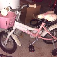 Bicicletta con rotelle