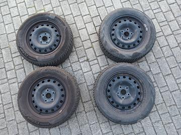 Cerchi TOYOTA VERSO e gomme invernali 16"