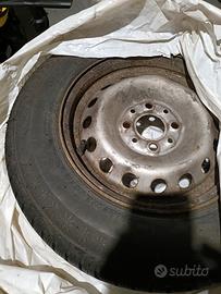 Ruote complete di pneumatici invernali Fiat Panda