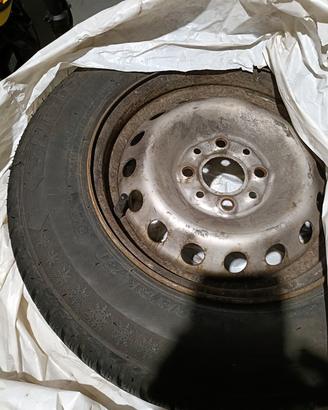 Ruote complete di pneumatici invernali Fiat Panda