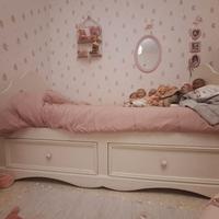 letto shabby country romantico