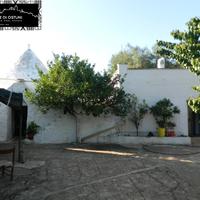 COMPLESSO IMMOBILIARE con TRULLO e FABBRICATI