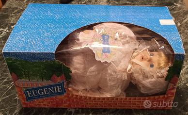 Bambola Eugenie da collezione in porcellana