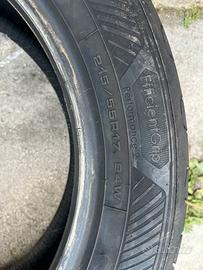 gomme 215 55 17 goodyear estive