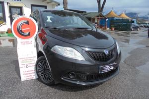 Lancia Ypsilon 1.0 FireFly 5 porte S&S Hybrid Silv