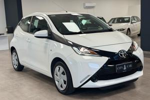 Toyota Aygo 1.0 VVT-i 69 CV 5 porte x-cite