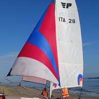 Catamarano sportivo