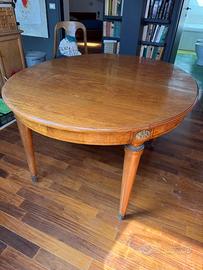 Tavolo Luigi XVI con inserti in radica con 6 sedie